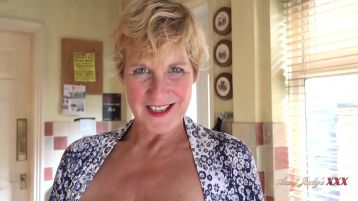 Auntjudys  58 Year Old Housewife Molly Jerks Off And Sucks Your Cock Pov